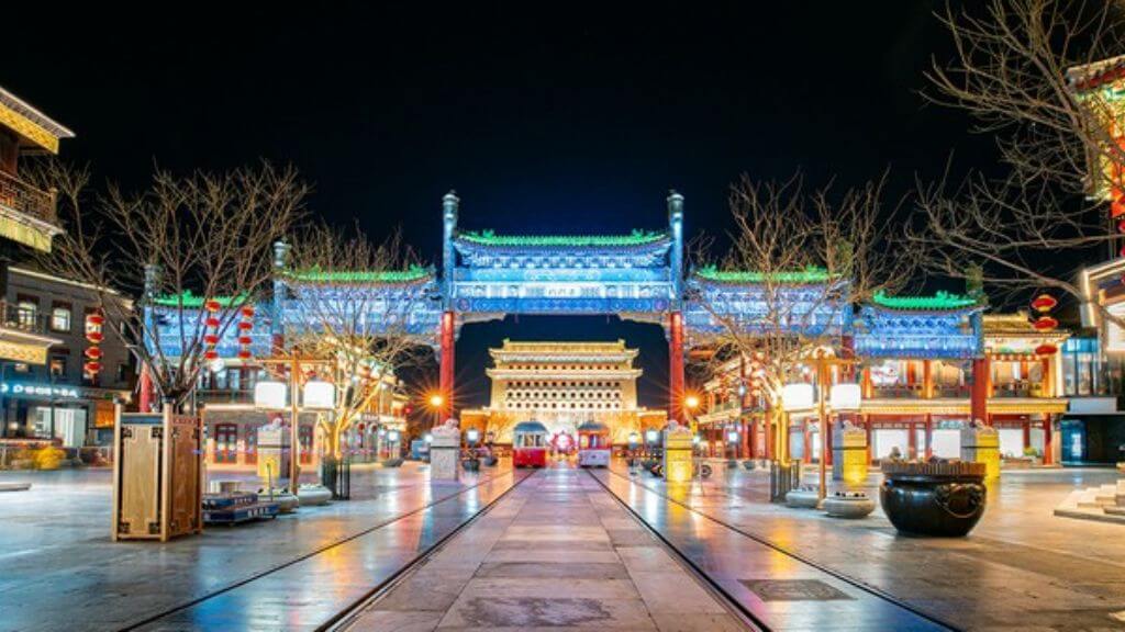 Phố cổ Tiền Môn - một phần của tường thành cổ