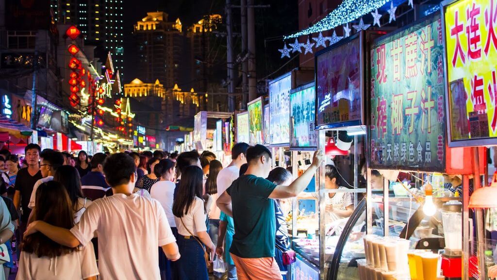 Khám phá phố ẩm thực Nam Ninh về đêm