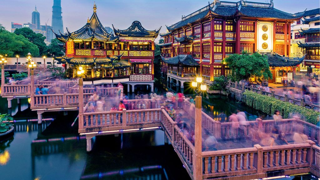 Không gian tại miếu Thành Hoàng