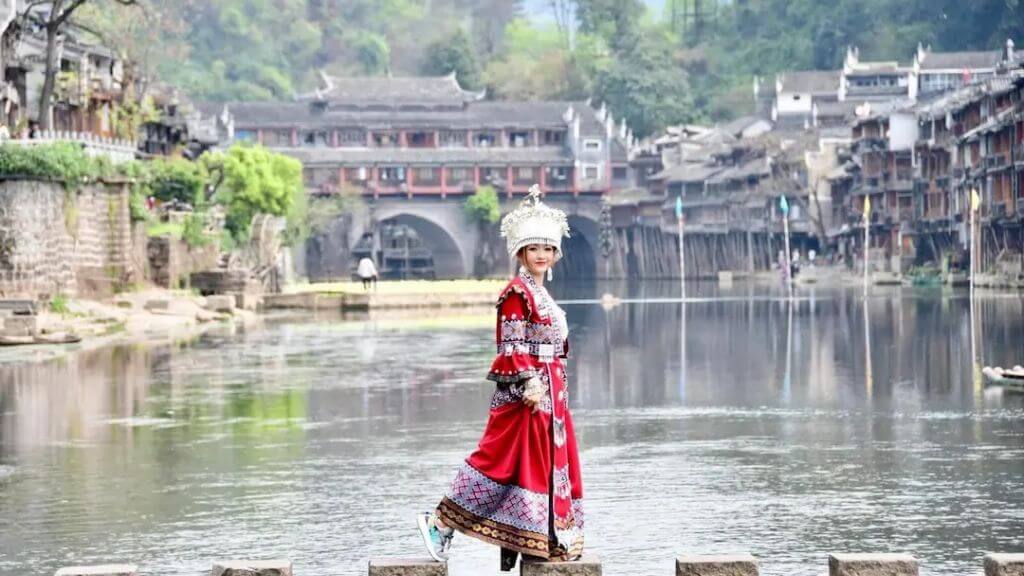 Khám phá vẻ đẹp thiên nhiên tại Phượng Hoàng Cổ Trấn