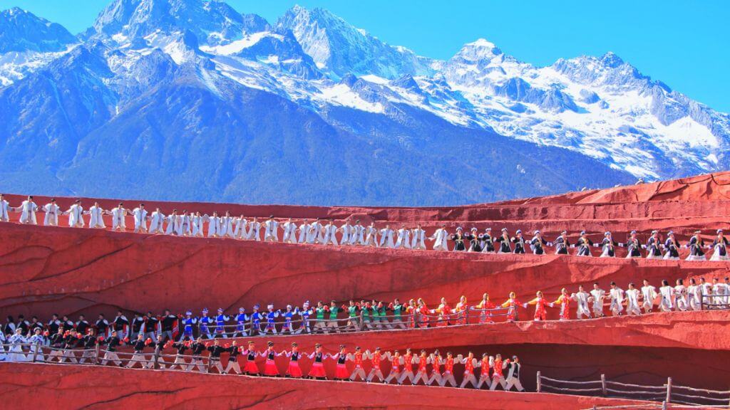 Chương trình “Ấn Tượng Lệ Giang” do đạo diễn lừng danh Trương Nghệ Mưu dàn dựng