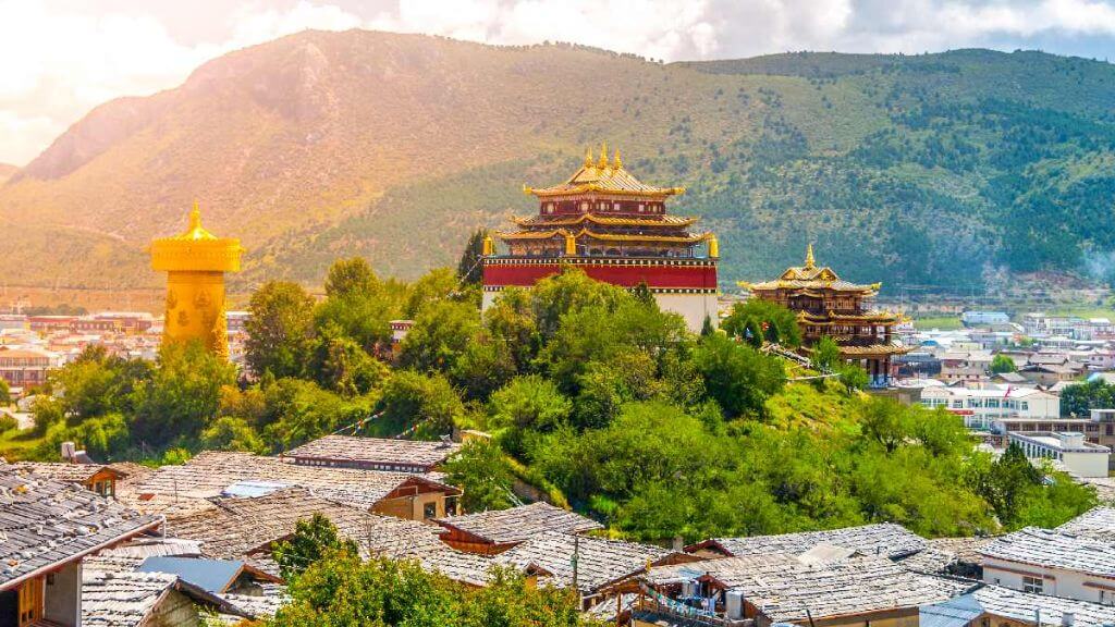 Shangrila - “Vùng đất bất tử” trong tiểu thuyết Lost Horizon (chân trời đã mất)