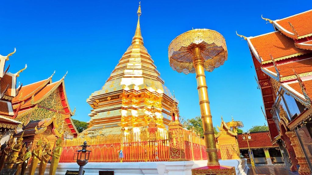 Ngắm nhìn toàn cảnh chùa Phrathat Doi Suthep
