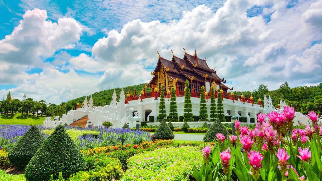 Tham quan vườn Hoa Hoàng Gia Royal Flora Garden