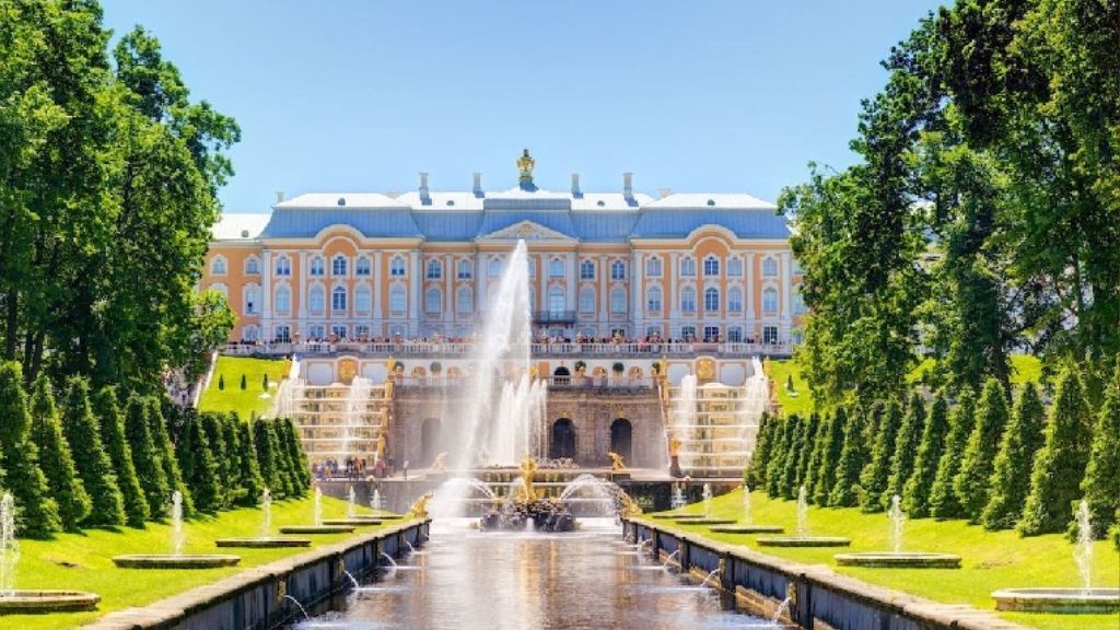 Cung điện Ekaterina - niềm tự hào của người Nga