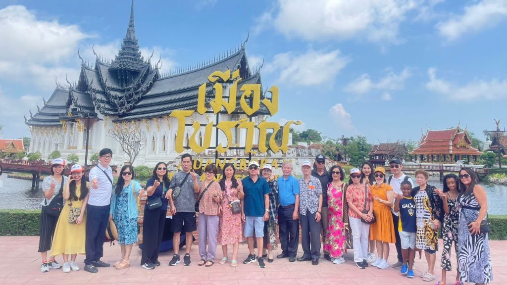 Du lịch Thái Lan check in quần thể Muang Borang độc đáo