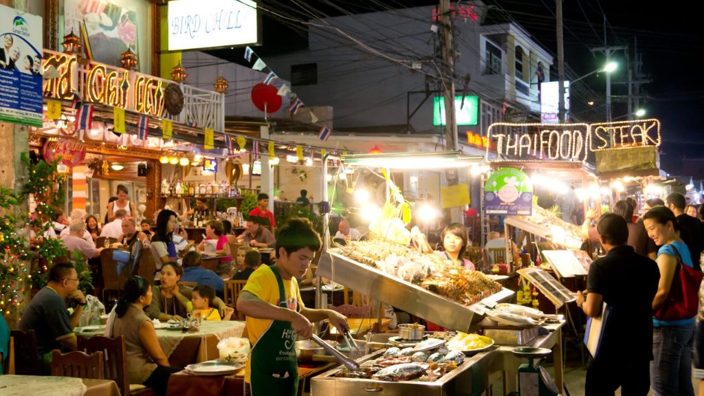 Khám phá ẩm thực tại Chợ đêm Night Market Hua Hin
