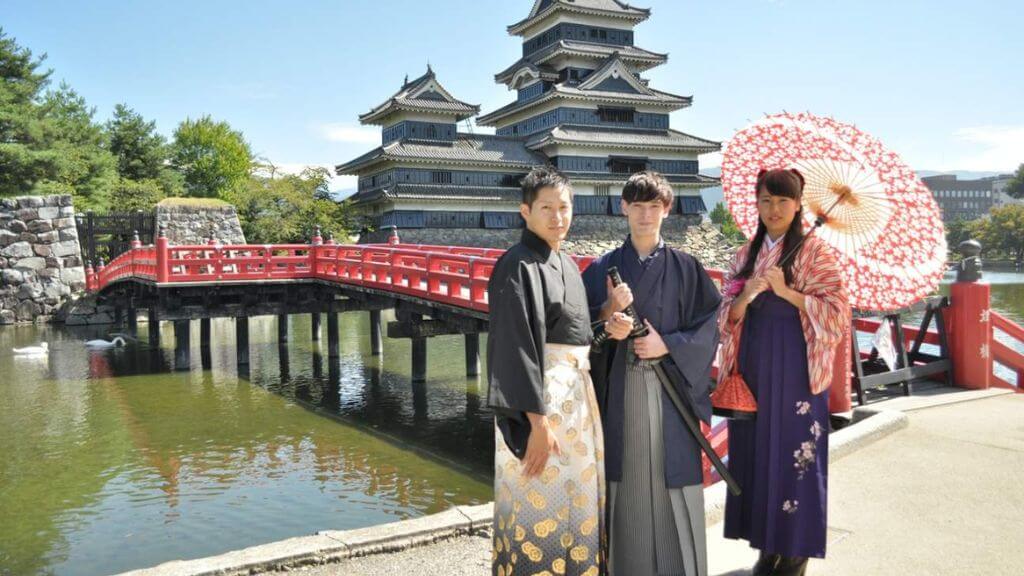 Check in cùng kimono trong tour Nhật Bản 6N5Đ