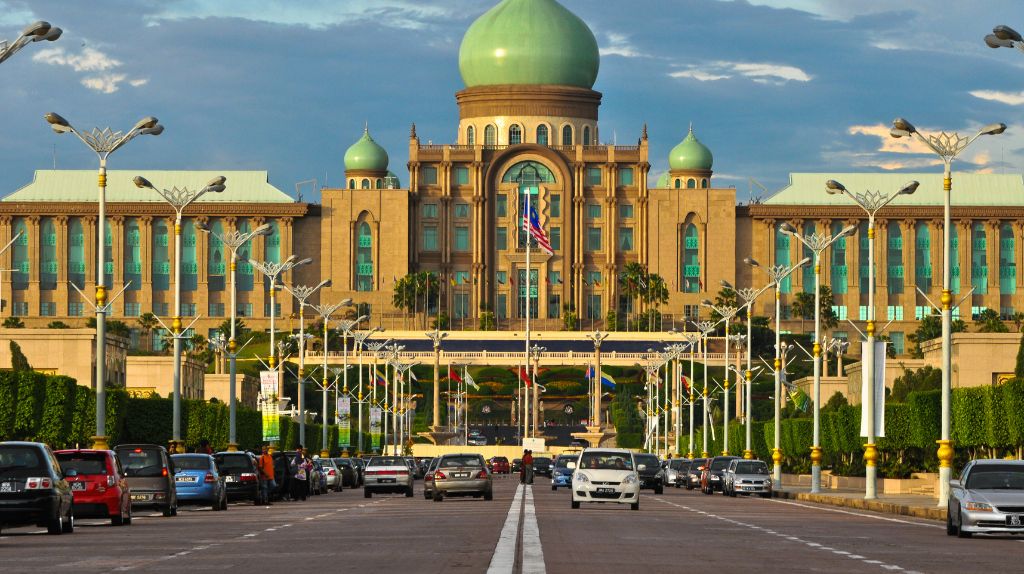 Ngắm nhìn văn phòng Thủ tướng nơi làm việc chính thức của Thủ tướng Malaysia
