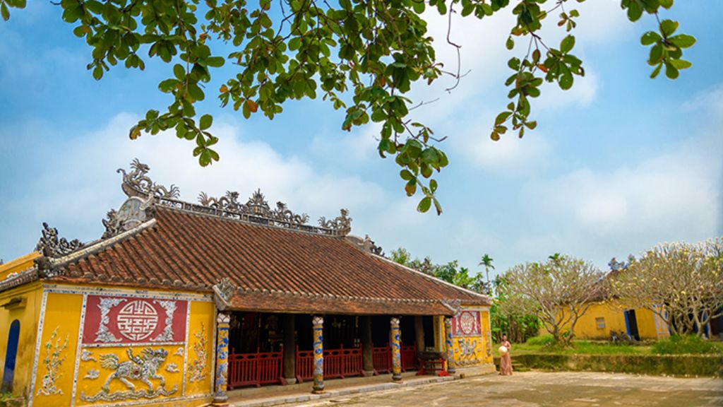 Đình làng Dương Nỗ