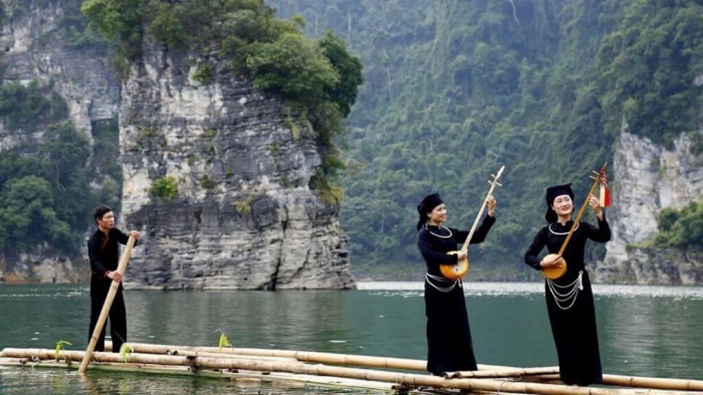 Trãi nghiệm âm hưởng âm nhạc dân tộc