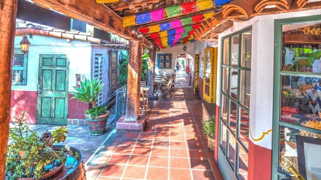 Khám phá những cung phố sắc màu tại Old Town San Diego