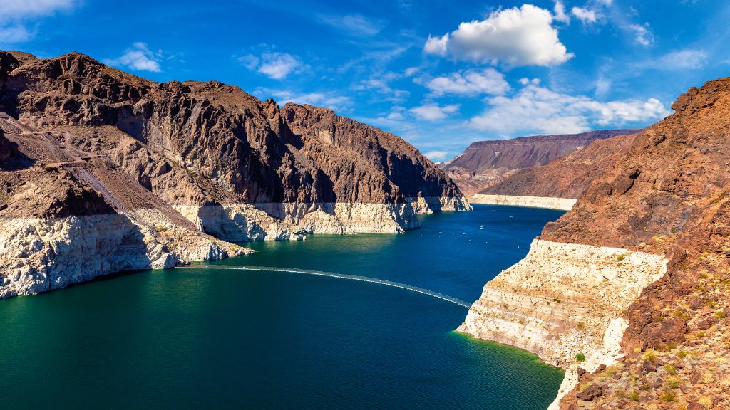 Hồ nhân tạo Lake Mead lớn nhất thế giới