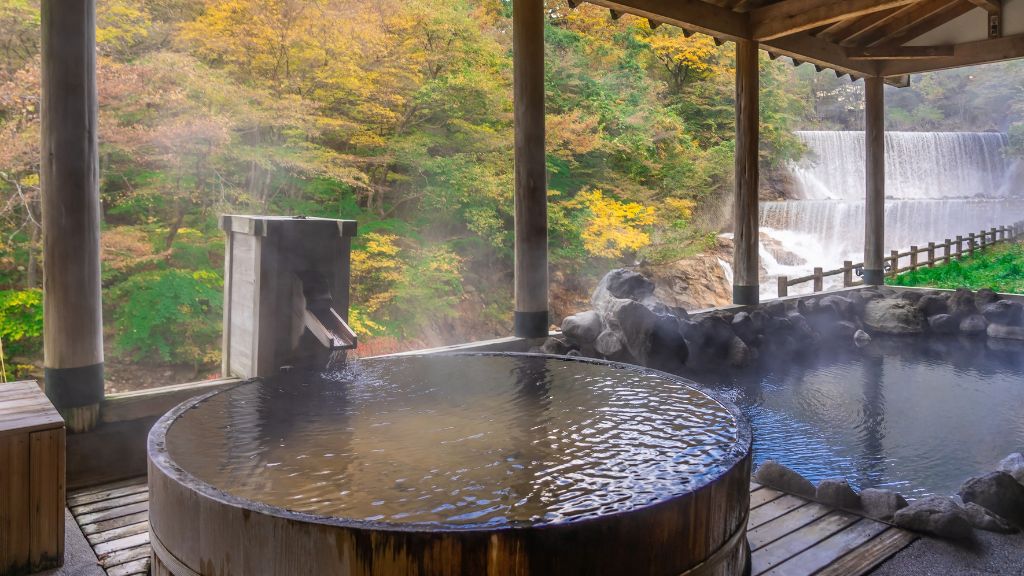 Trải nghiệm tắm Onsen chuẩn Nhật