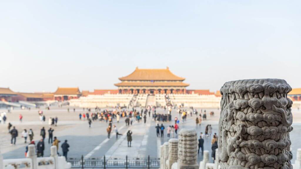 Tử Cấm Thành thu hút đông đảo du khách tham quan