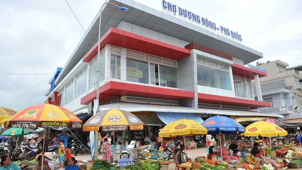 Chợ hải sản Dương Đông
