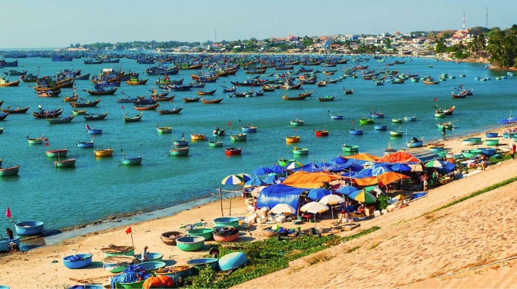 Ngắm nhìn làng chài ven biển tại Phan Thiết