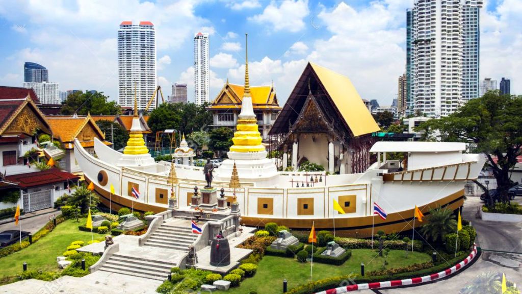 Chùa Wat Yannawa có thiết kế độc đáo