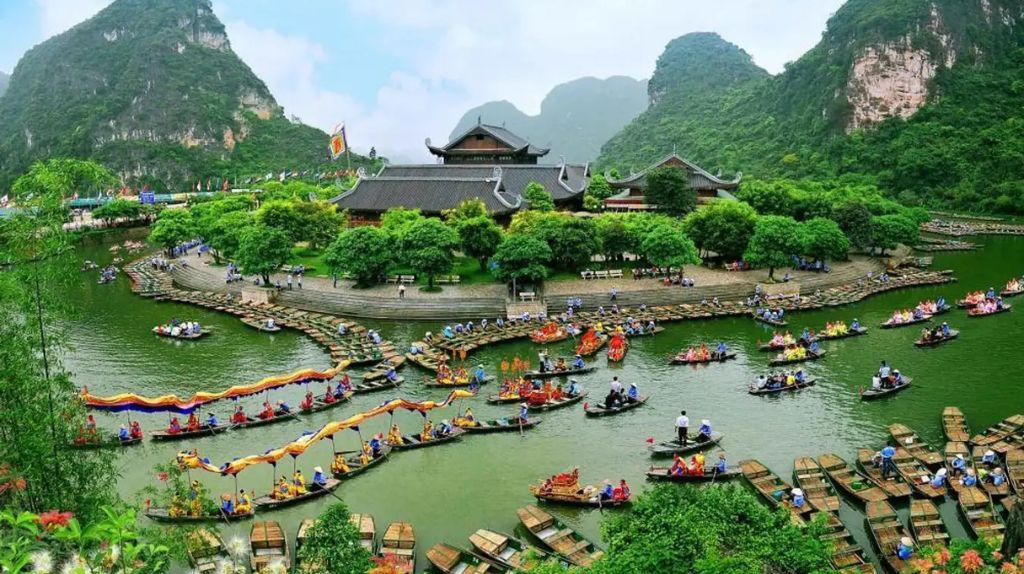 Ngắm nhìn toàn cảnh Ninh Bình