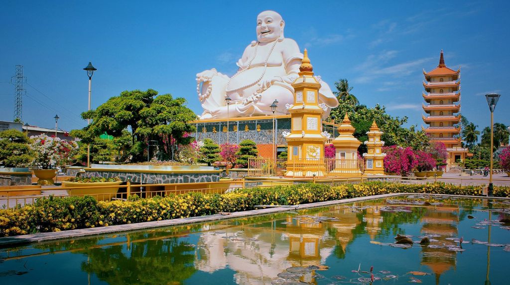 Tham quan điểm du lịch tâm linh nổi tiếng tại Tiền Giang   Chùa Vĩnh Tràngcồn Lân