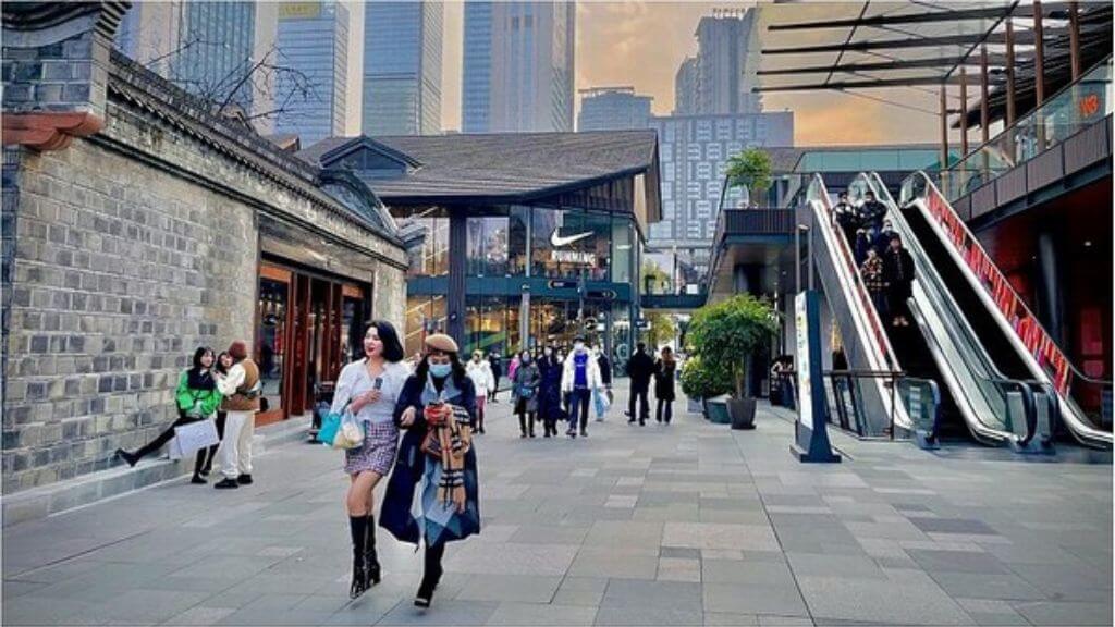 Dạo quanh phố Thái Cổ Lý