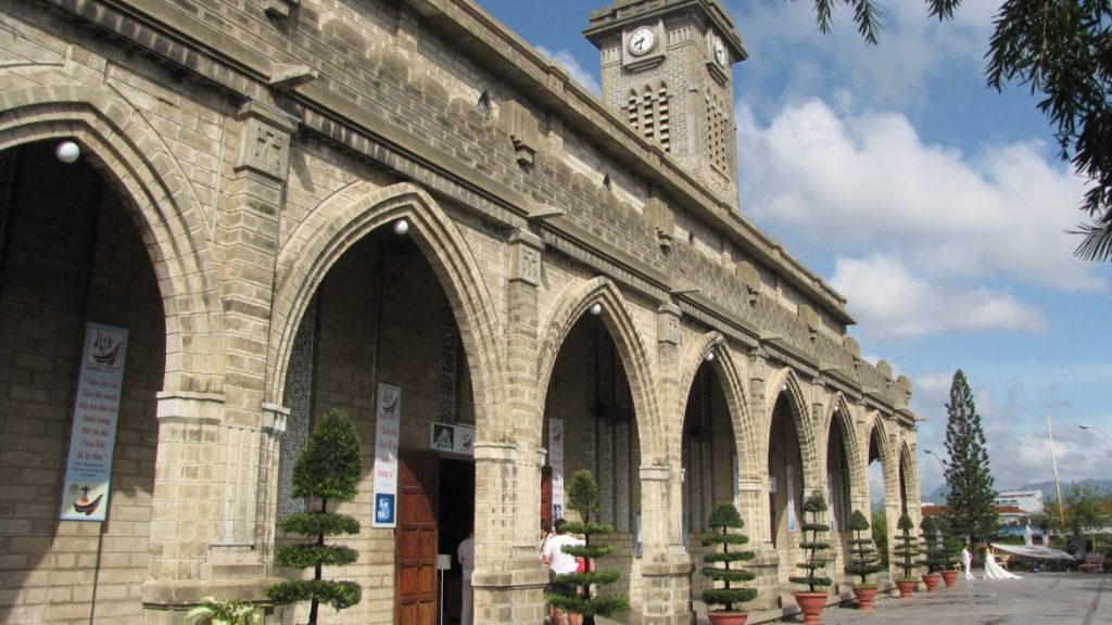 Nhà thờ Chánh Tòa Nha Trang cổ kính