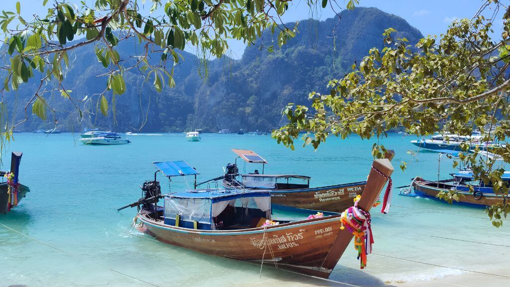 Khám phá Đảo Phi Phi, thiên đường nhiệt đới nổi tiếng bậc nhất Thái Lan