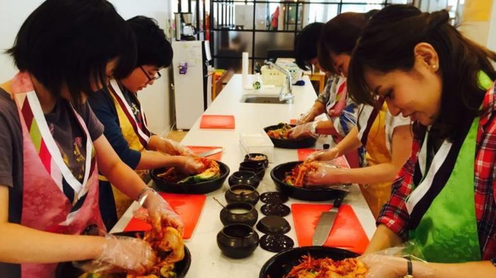 Trải nghiệm làm kim chi: món quốc dân của Hàn Quốc