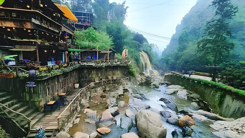 Bản Cát Cát_Ngôi làng cổ tuyệt đẹp vùng cao Tây Bắc