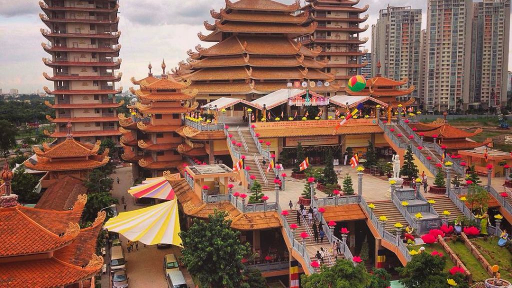 Pháp Viện Minh Đăng Quang
