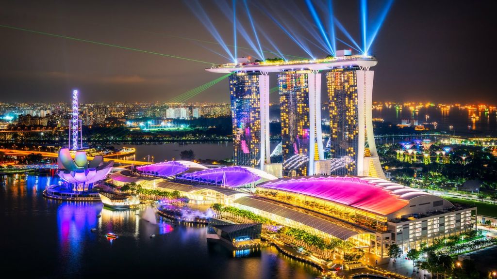 Tham gia chương trình “Singapore by Night”