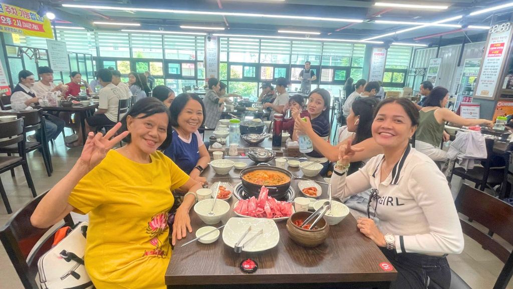 Thưởng thức ẩm thực Hàn Quốc hấp dẫn