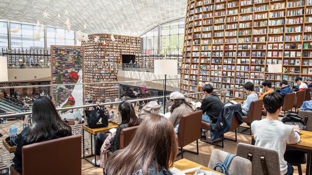 Thư viện Starfield là một trong những địa điểm check in nổi tiếng tại Seoul