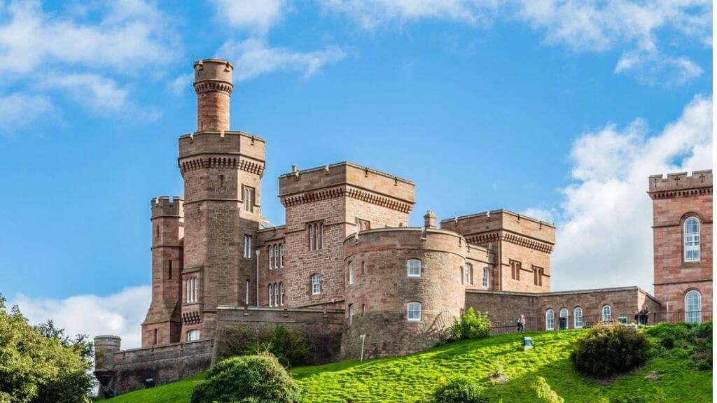 Inverness là thành phố nằm ở miền Bắc Scotland