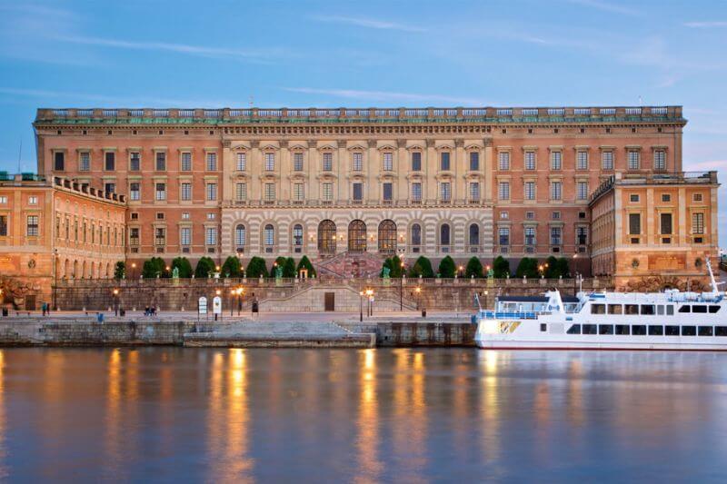 Cung điện Hoàng gia Thụy Điển – Công trình hoàng gia nổi bật giữa lòng Stockholm.