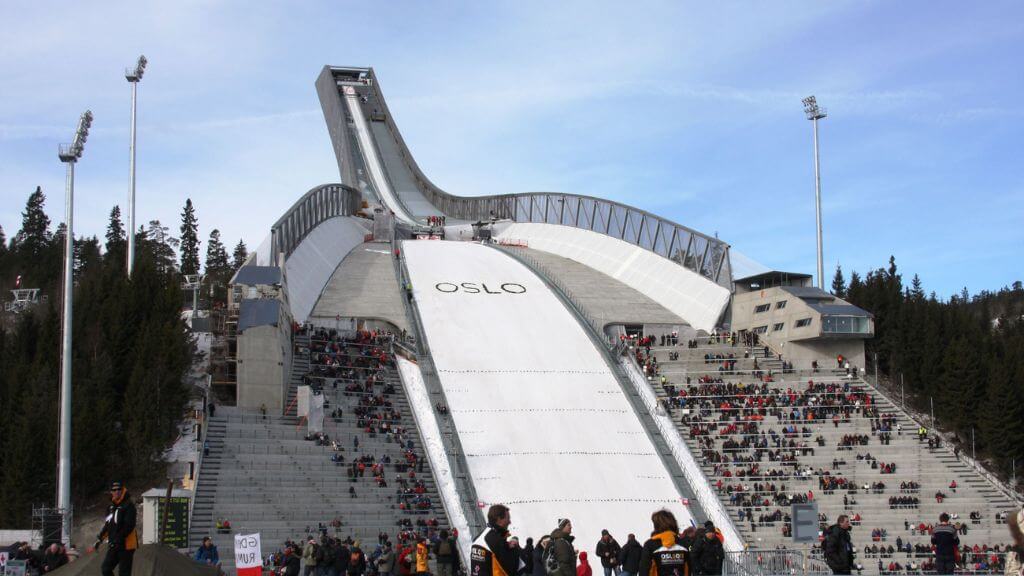 Bảo tàng Trượt tuyết Holmenkollen thu hút đông đảo du khách