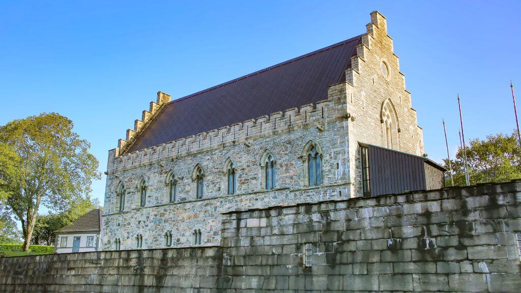 Pháo đài Bergenhus – một trong những công trình cổ nhất Na Uy