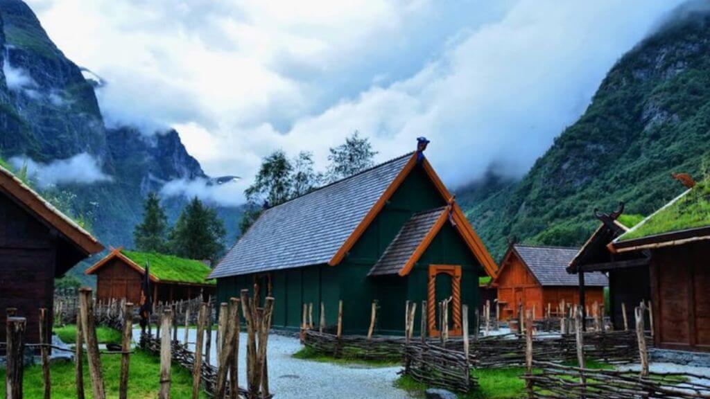 Khám phá kiến trúc và văn hóa của Ngôi làng Viking