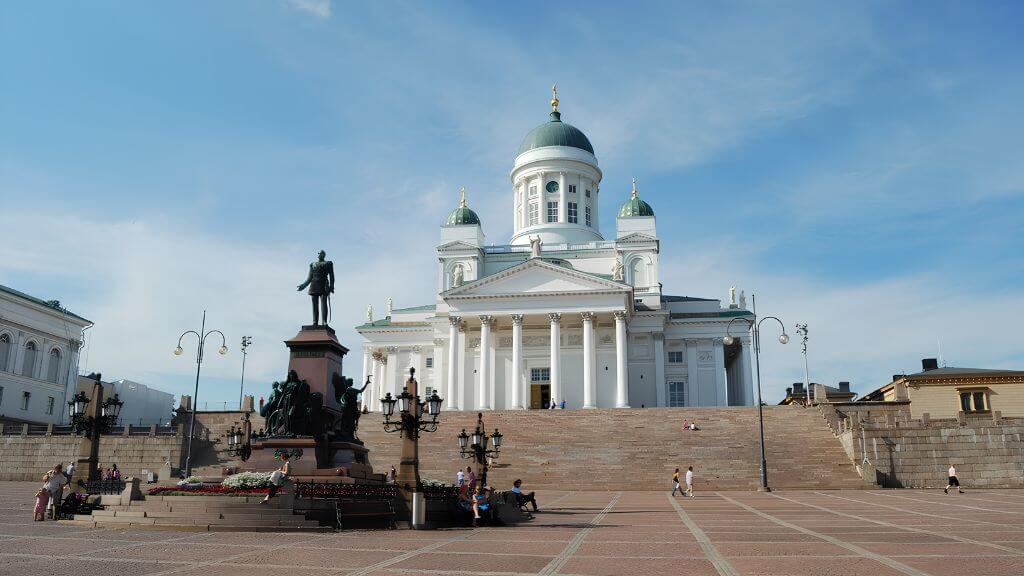 Nhà thờ Helsinki - Biểu tượng trắng giữa Quảng trường Thượng viện