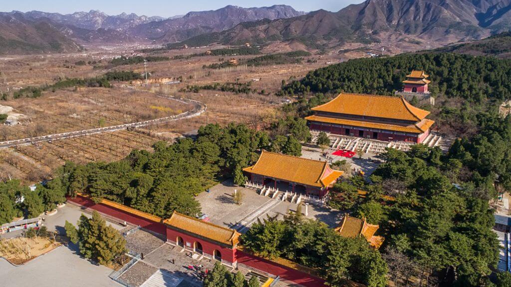 Thập Tam Lăng nhìn từ trên cao