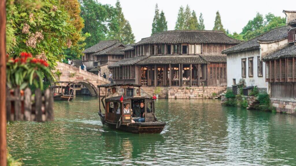 Khung cảnh sông nước lãng mạn tại Tây Ô Trấn