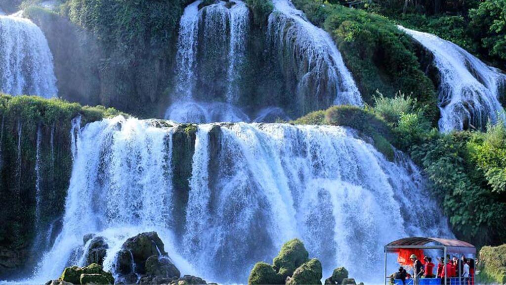 Thác nước Blangsinga hùng vĩ