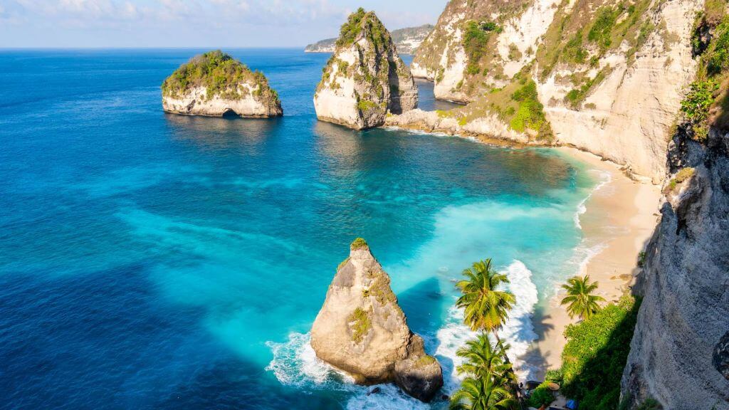 Diamond Beach   Thiên đường biển tại Bali