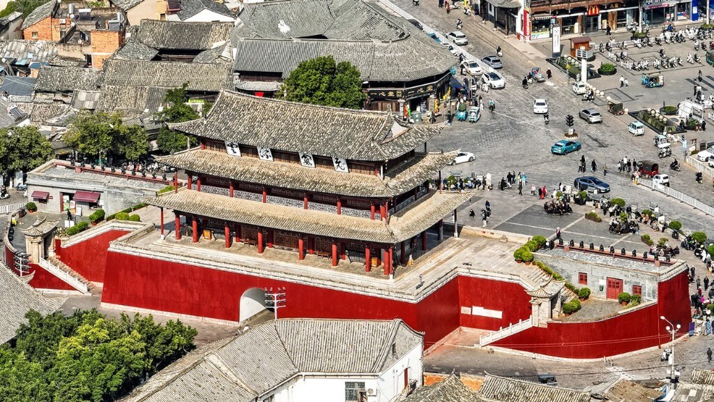 Cổng Thành Triều Dương bề thể, cổ kính