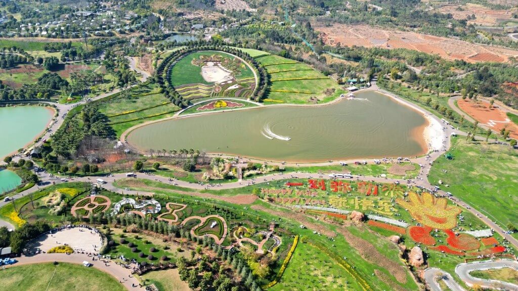 Toàn cảnh Công viên vườn hồ Thái Bình rộng lớn