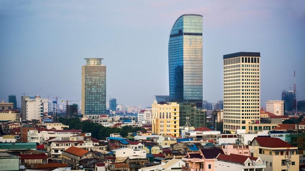 Thủ đô Phnom Penh sầm uất