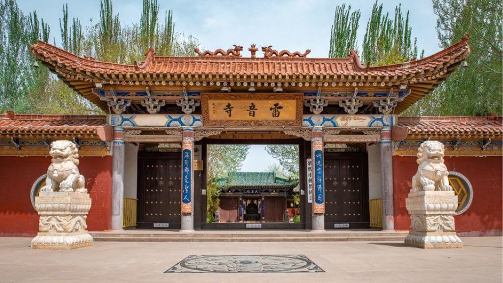 Khám phá chốn thiền tịnh Lôi Âm Tự