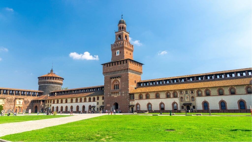 Lâu Đài Sforzesco: Chứng Nhân Lịch Sử Hào Hùng Của Milan