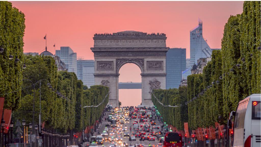Đại lộ Champs Élysées – con đường sang trọng bậc nhất nước Pháp