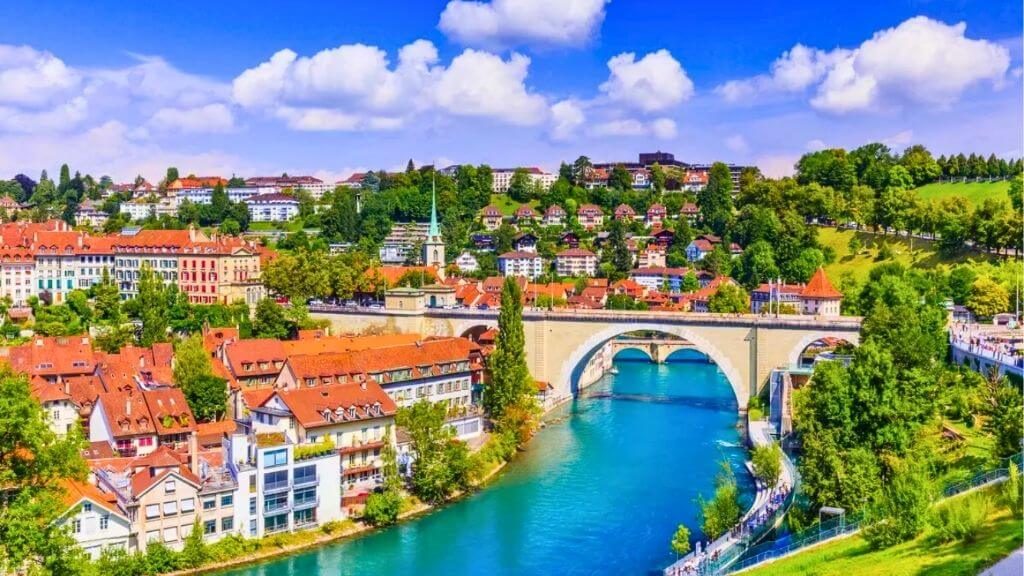 Say mê trước vẻ đẹp của Phố cổ Bern